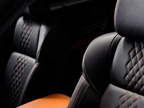 2023 Mitsubishi Outlander interior seats