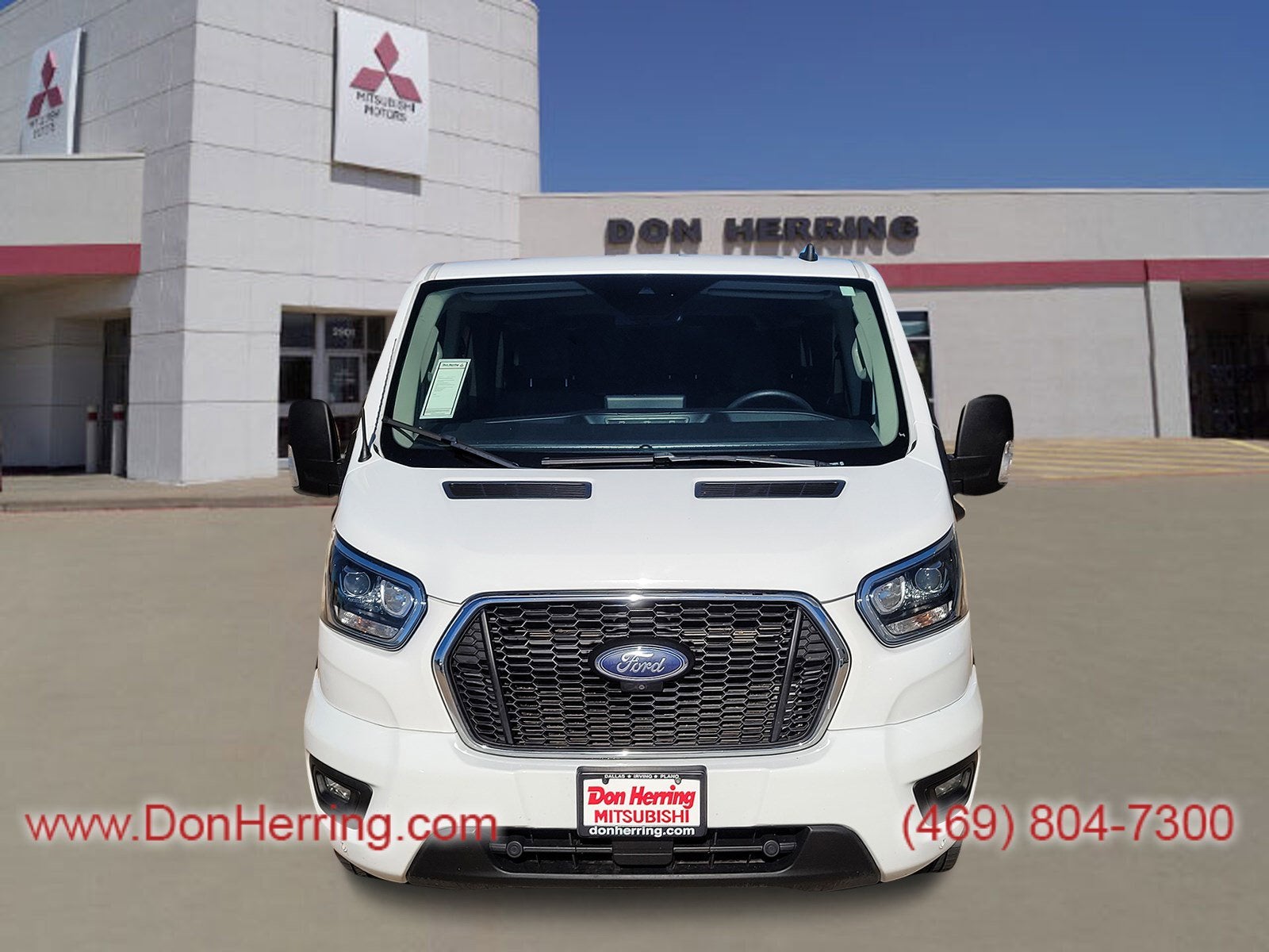 2023 Ford Transit Passenger Wagon XLT