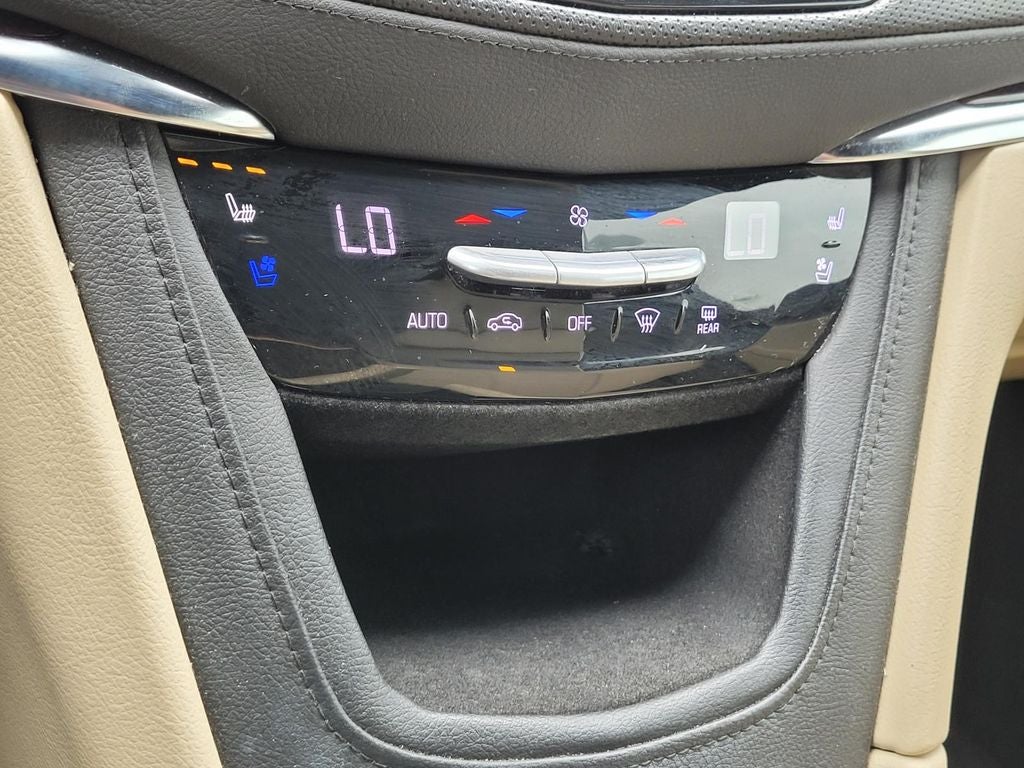 2017 Cadillac XT5 Premium Luxury FWD