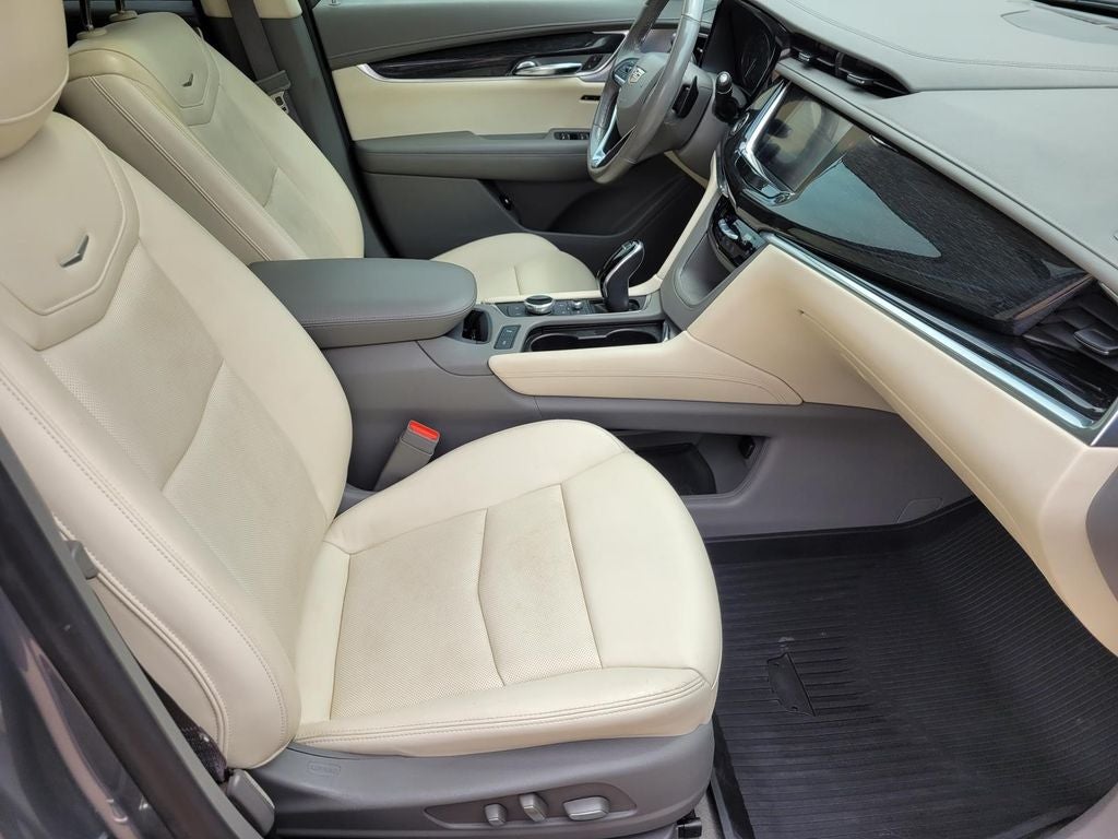 2020 Cadillac XT6 FWD Premium Luxury