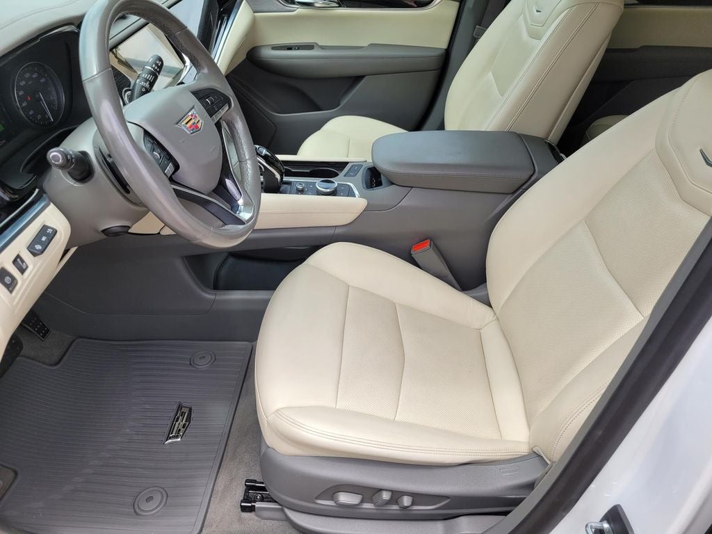 2021 Cadillac XT6 Premium Luxury