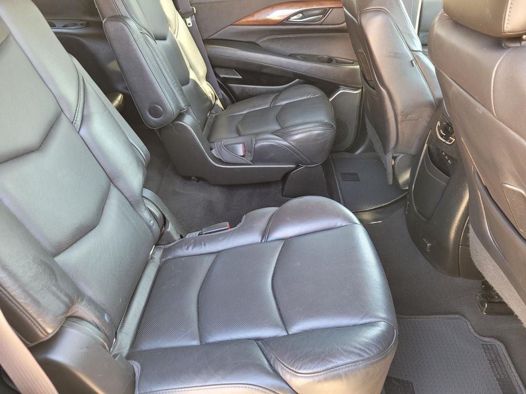 2017 Cadillac Escalade Luxury