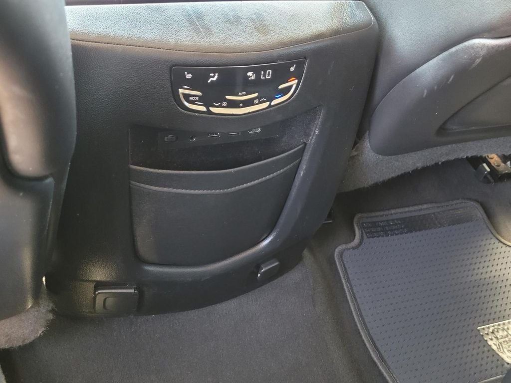 2017 Cadillac Escalade Luxury