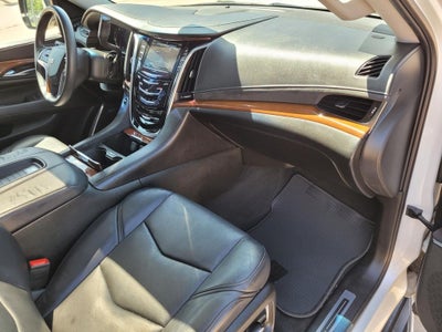 2018 Cadillac Escalade ESV Luxury