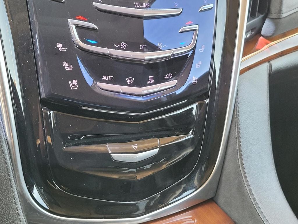 2018 Cadillac Escalade ESV Luxury