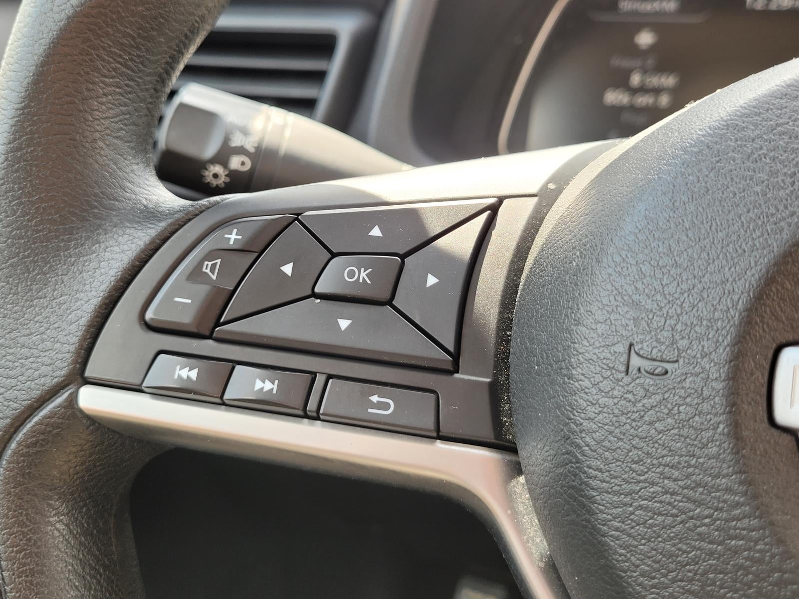 2023 Nissan LEAF S