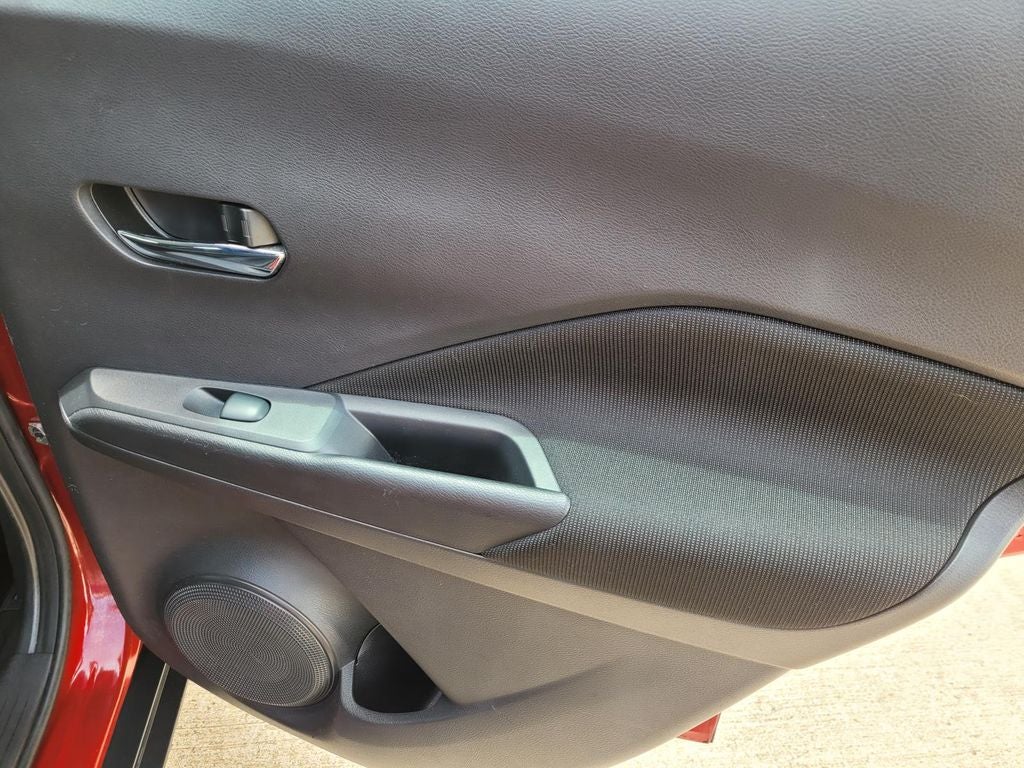 2022 Nissan Kicks SV