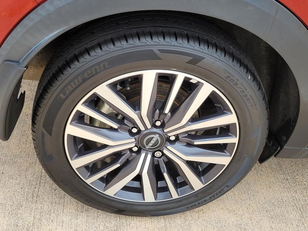 2022 Nissan Kicks SV