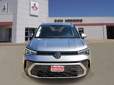 2025 Volkswagen Taos SE