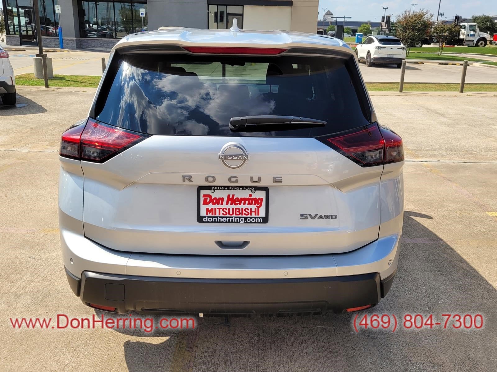 2024 Nissan Rogue SV