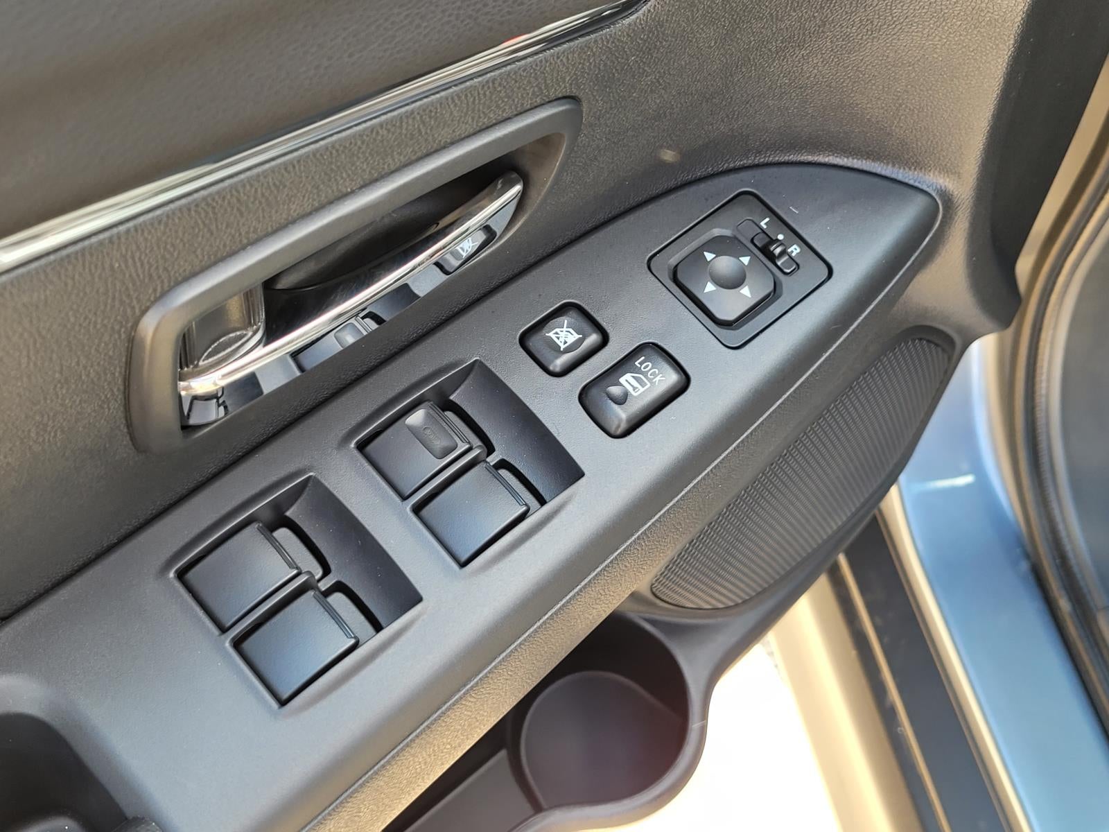 2027 Mitsubishi Outlander Sport LE