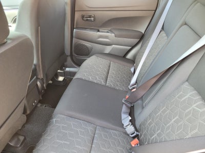 2027 Mitsubishi Outlander Sport LE