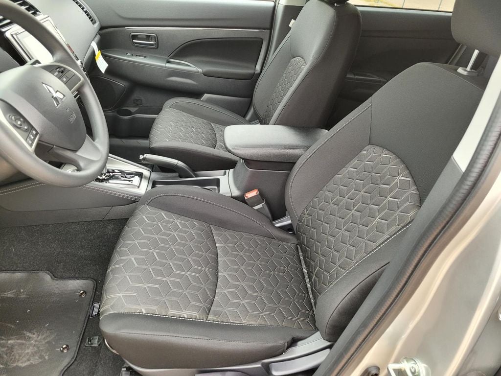 2026 Mitsubishi Outlander Sport ES