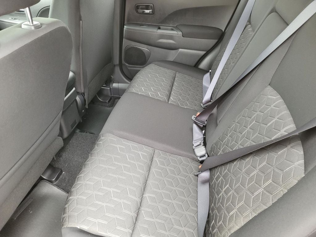 2026 Mitsubishi Outlander Sport ES