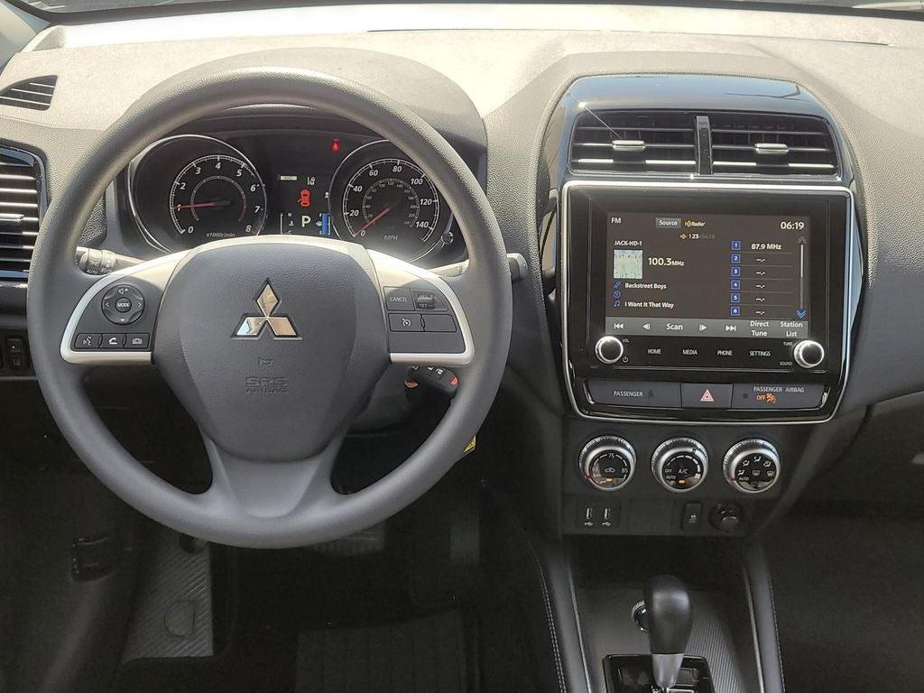 2026 Mitsubishi Outlander Sport ES