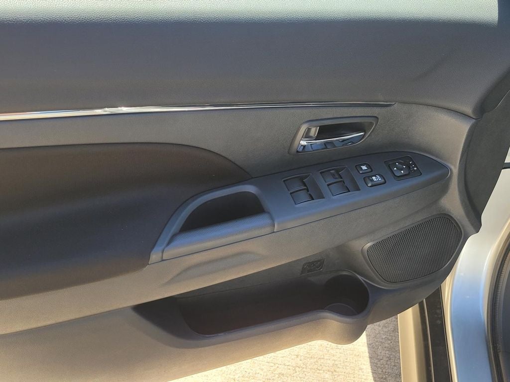 2026 Mitsubishi Outlander Sport ES