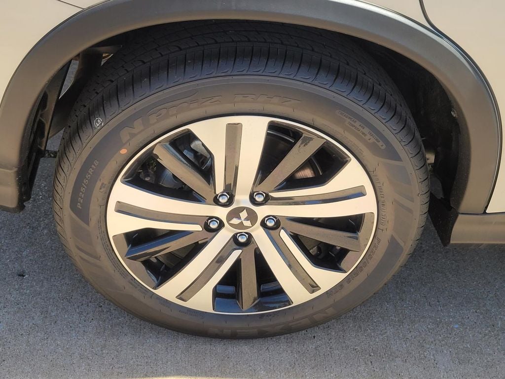 2026 Mitsubishi Outlander Sport ES