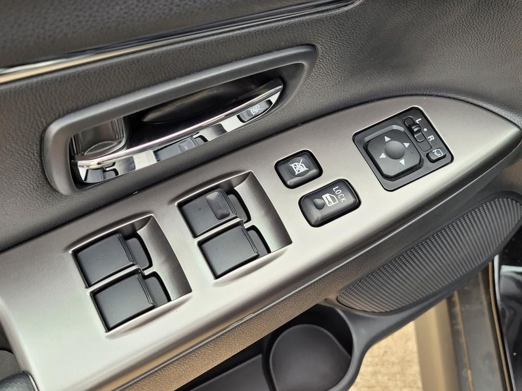 2026 Mitsubishi Outlander Sport SE