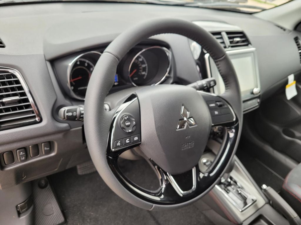 2026 Mitsubishi Outlander Sport SE