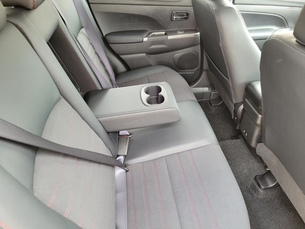 2026 Mitsubishi Outlander Sport SE