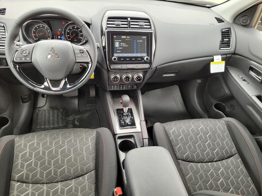 2026 Mitsubishi Outlander Sport LE