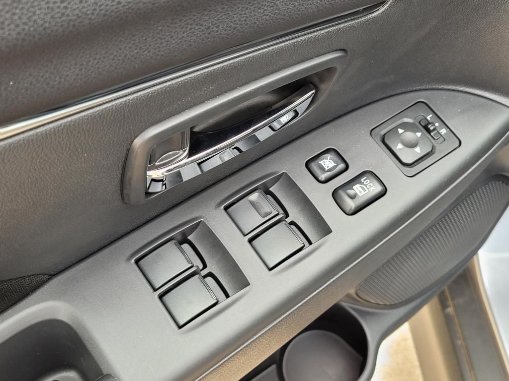 2026 Mitsubishi Outlander Sport ES