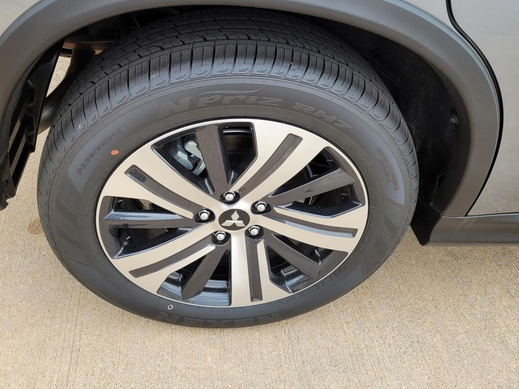 2026 Mitsubishi Outlander Sport ES