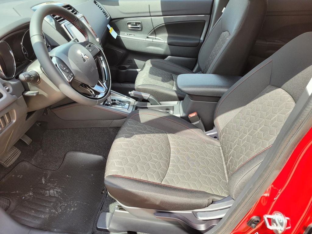 2026 Mitsubishi Outlander Sport LE