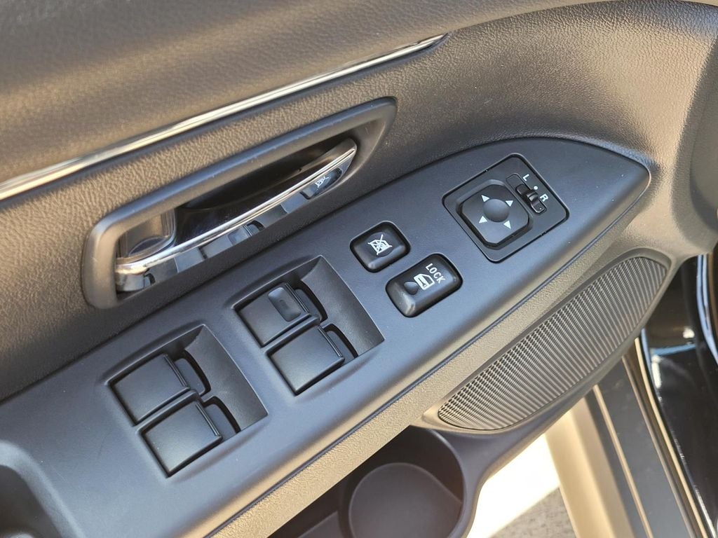 2026 Mitsubishi Outlander Sport LE