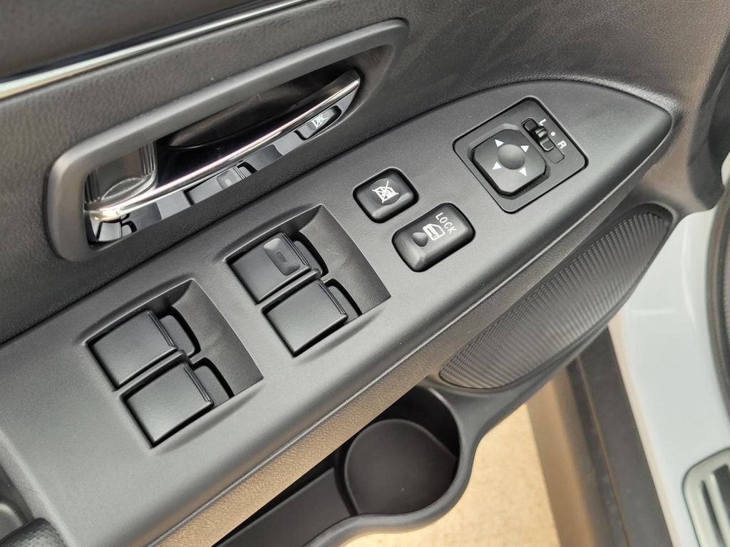 2026 Mitsubishi Outlander Sport ES