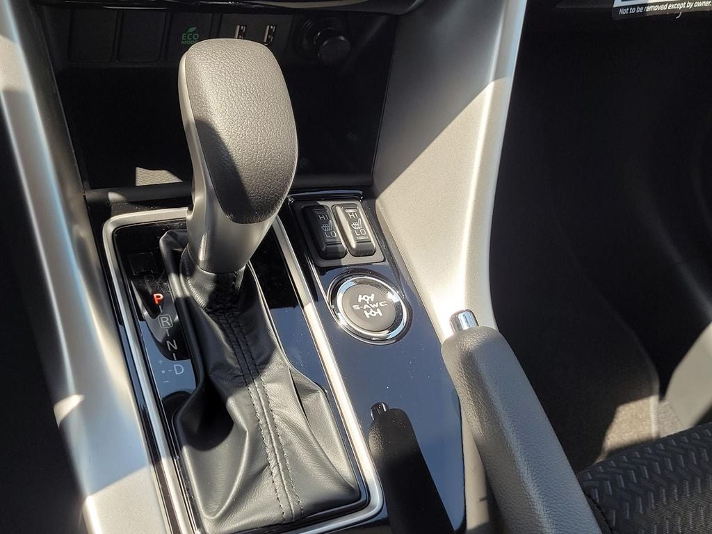 2026 Mitsubishi Eclipse Cross LE