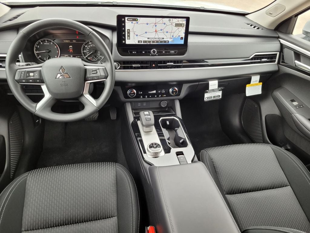 2026 Mitsubishi Outlander ES