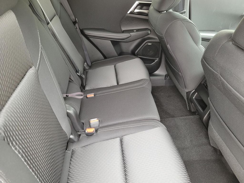 2026 Mitsubishi Outlander ES