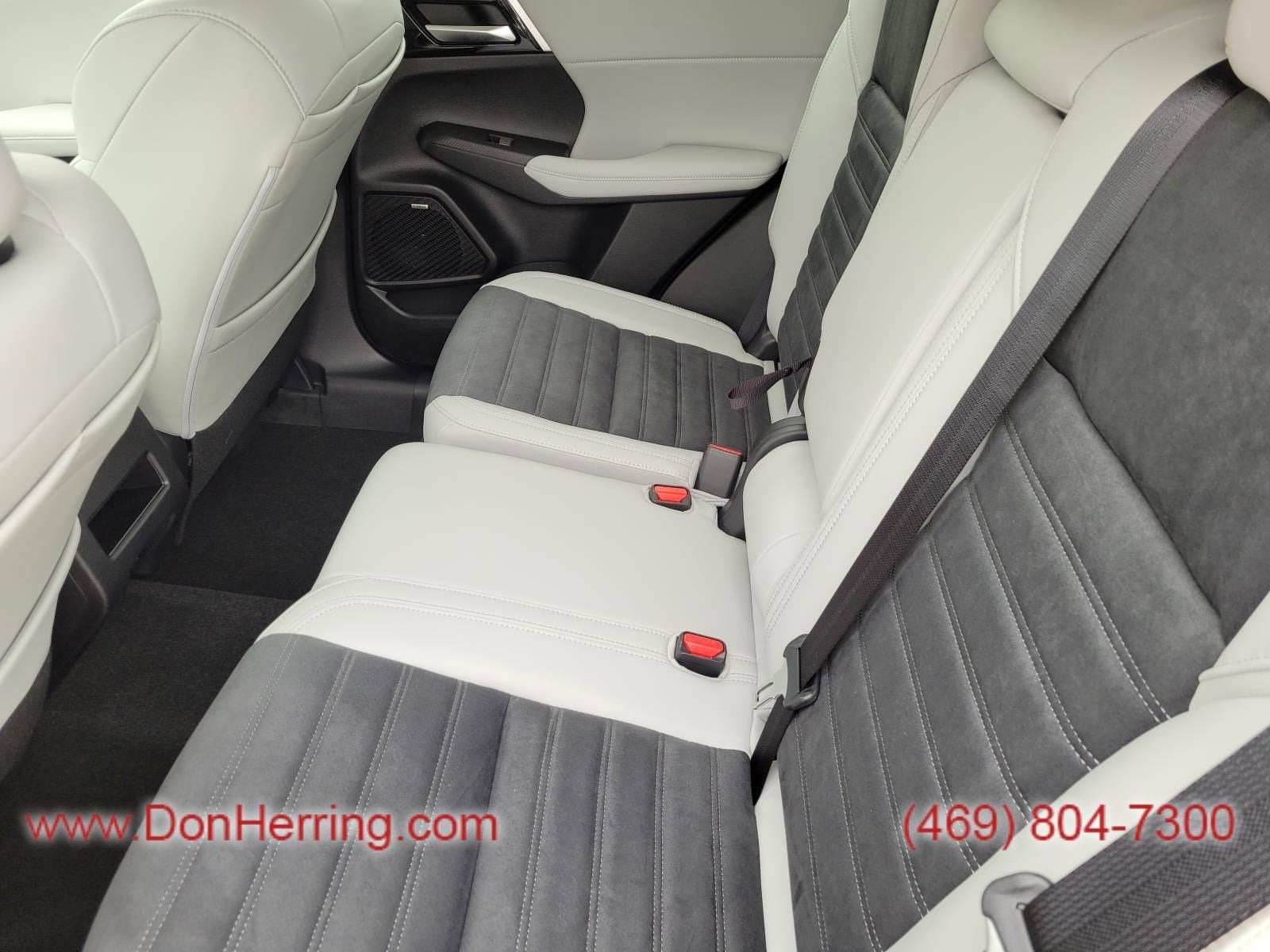 2025 Mitsubishi Outlander SE 2WD