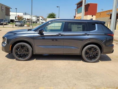 2026 Mitsubishi Outlander LE