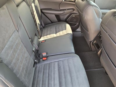 2026 Mitsubishi Outlander LE