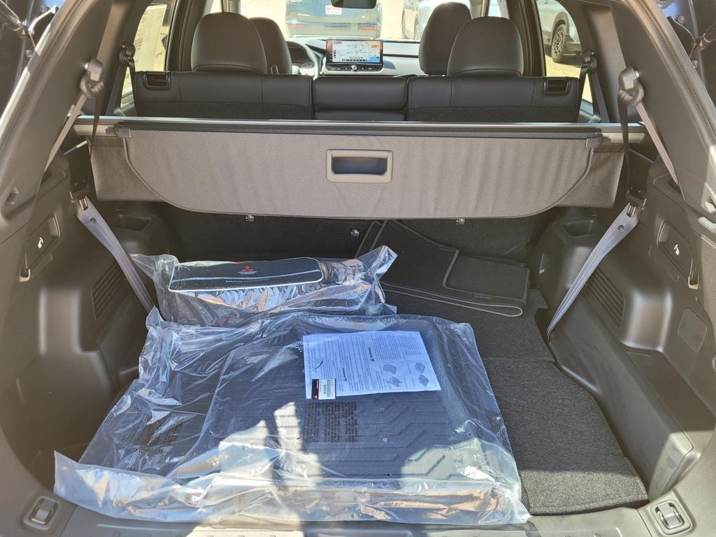 2026 Mitsubishi Outlander LE