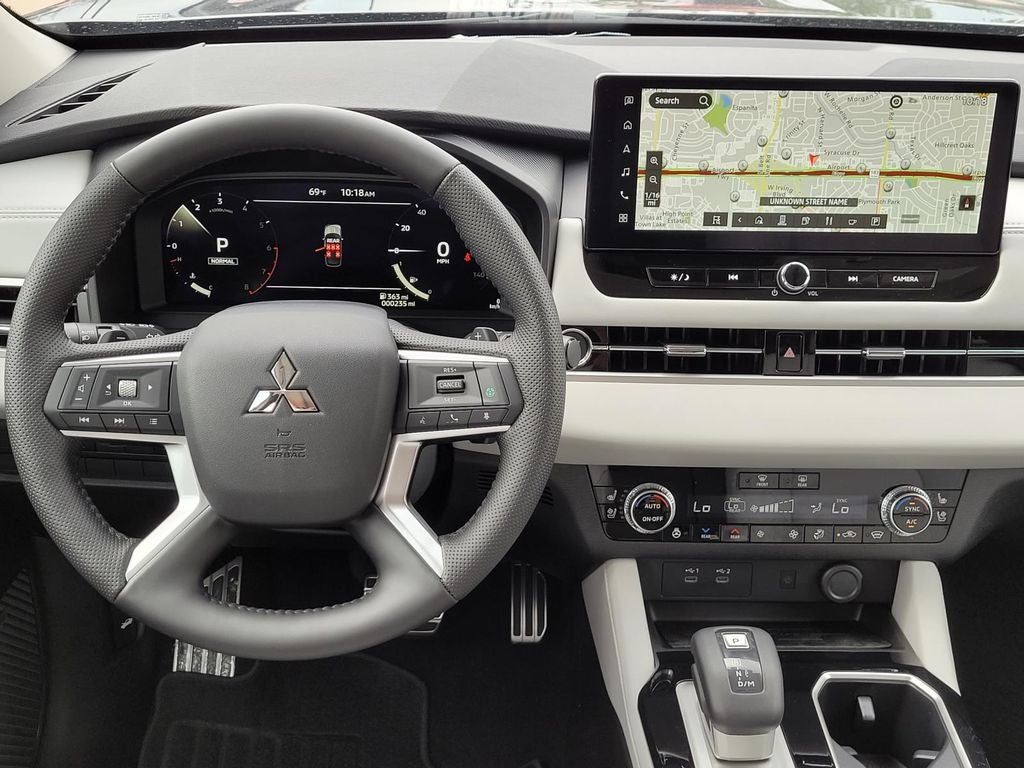 2026 Mitsubishi Outlander SE