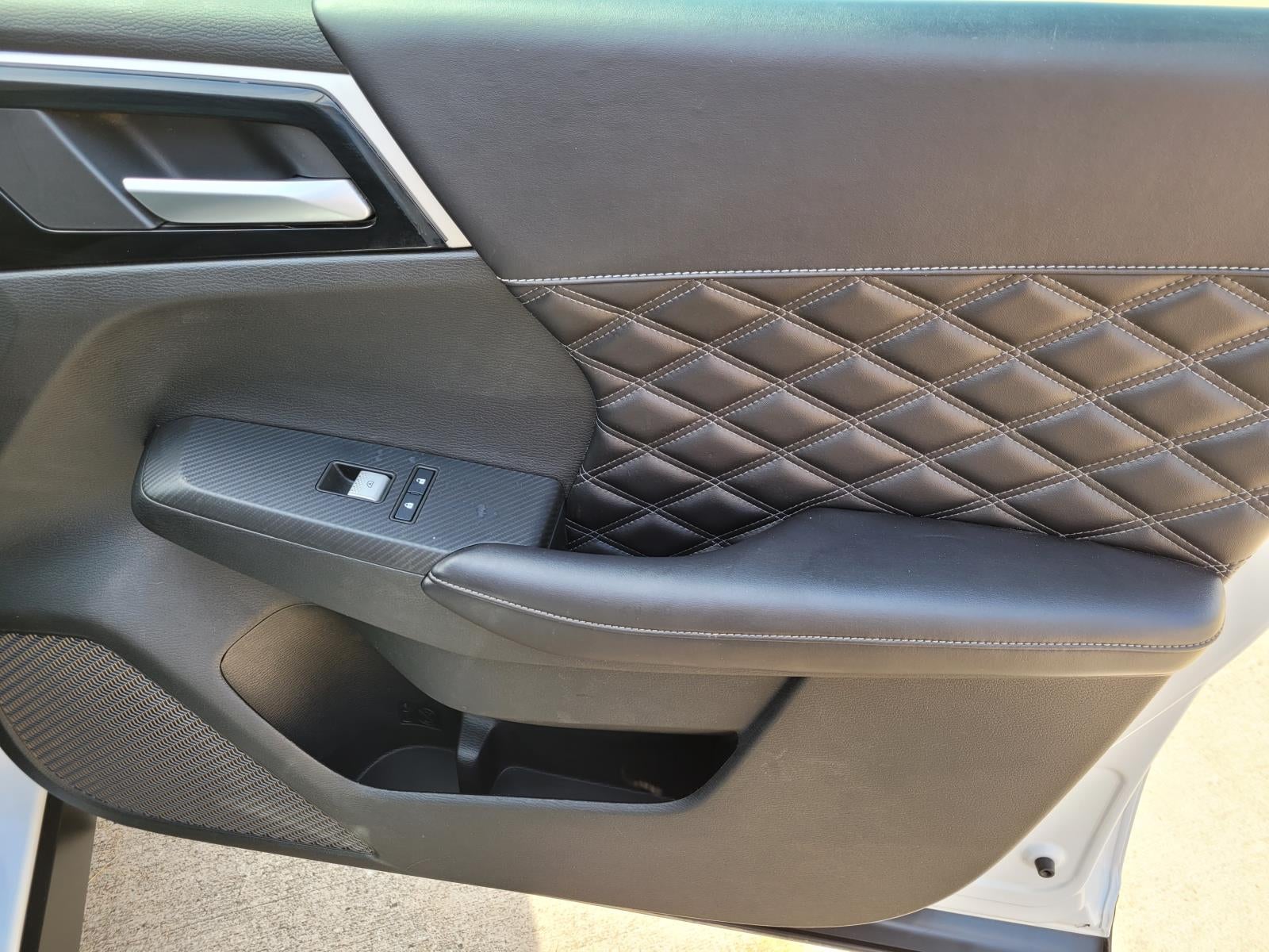 2024 Mitsubishi Outlander SEL