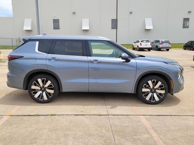 2026 Mitsubishi Outlander SEL