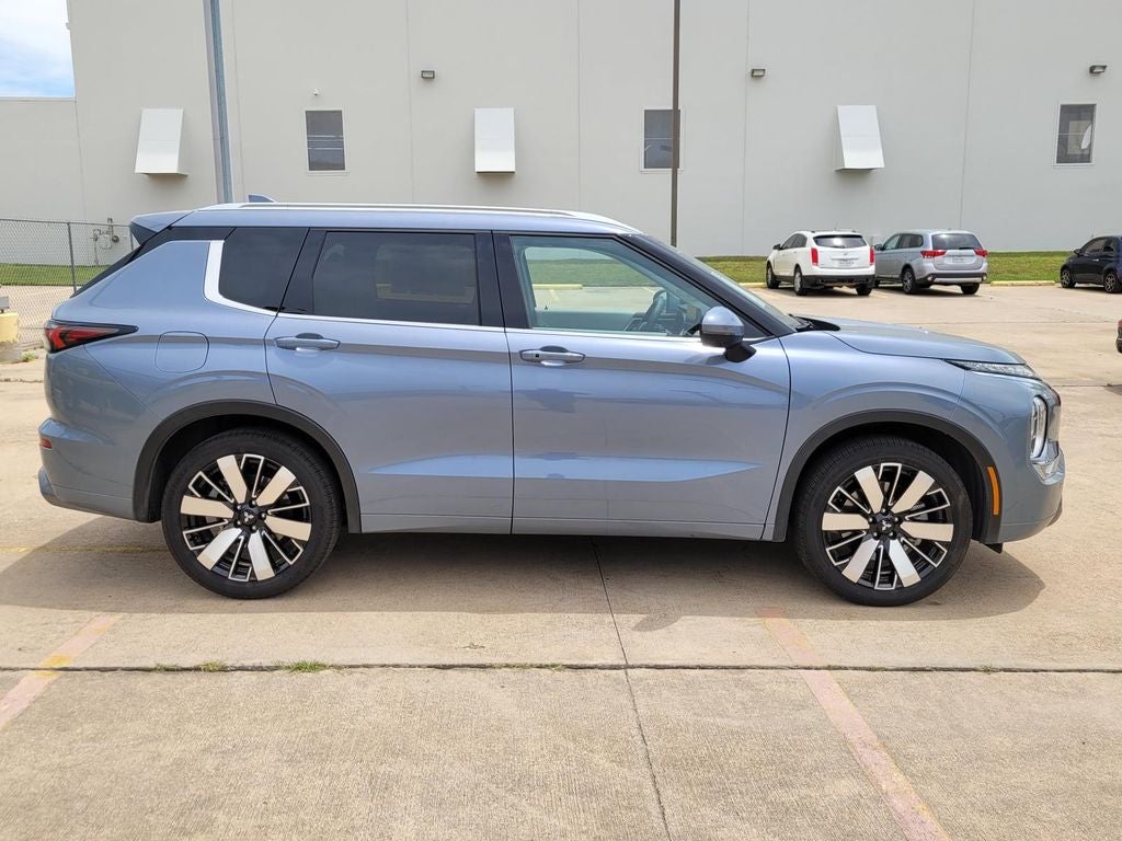 2026 Mitsubishi Outlander SEL