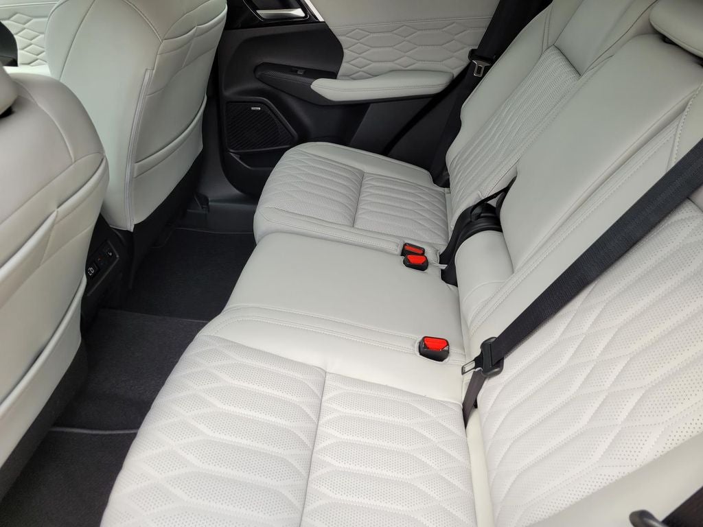 2026 Mitsubishi Outlander SEL