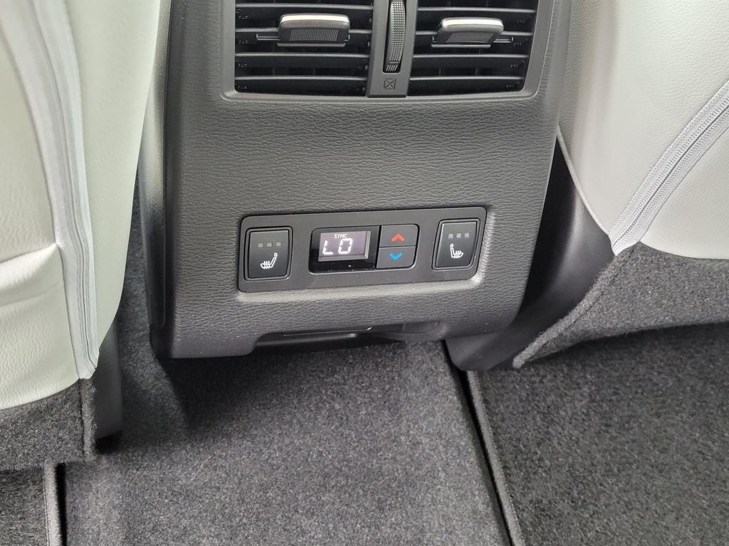 2026 Mitsubishi Outlander SEL