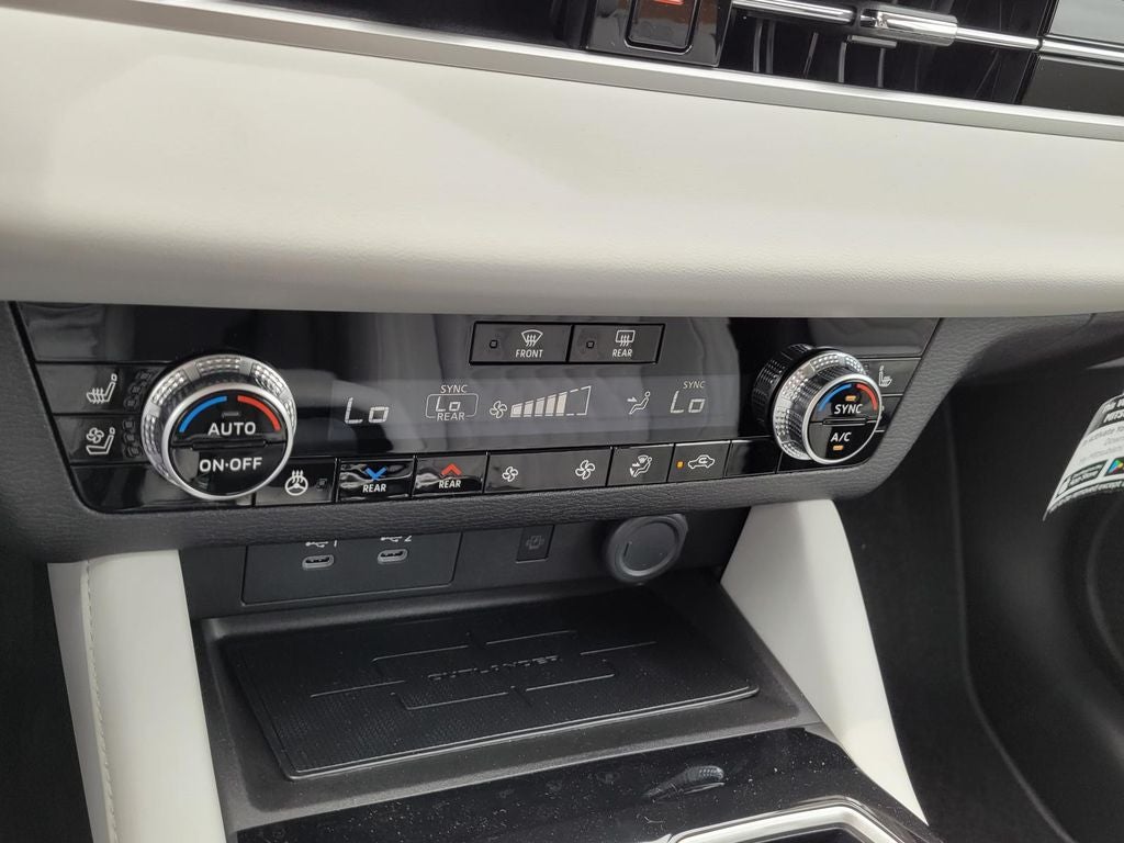 2026 Mitsubishi Outlander SEL