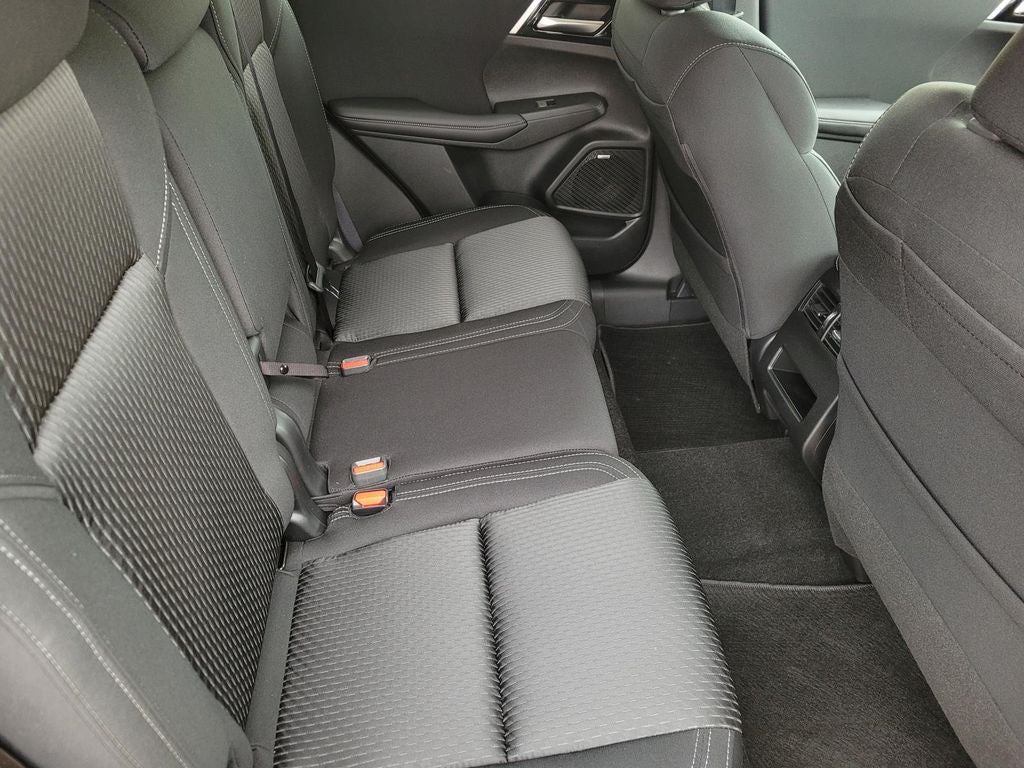 2026 Mitsubishi Outlander ES