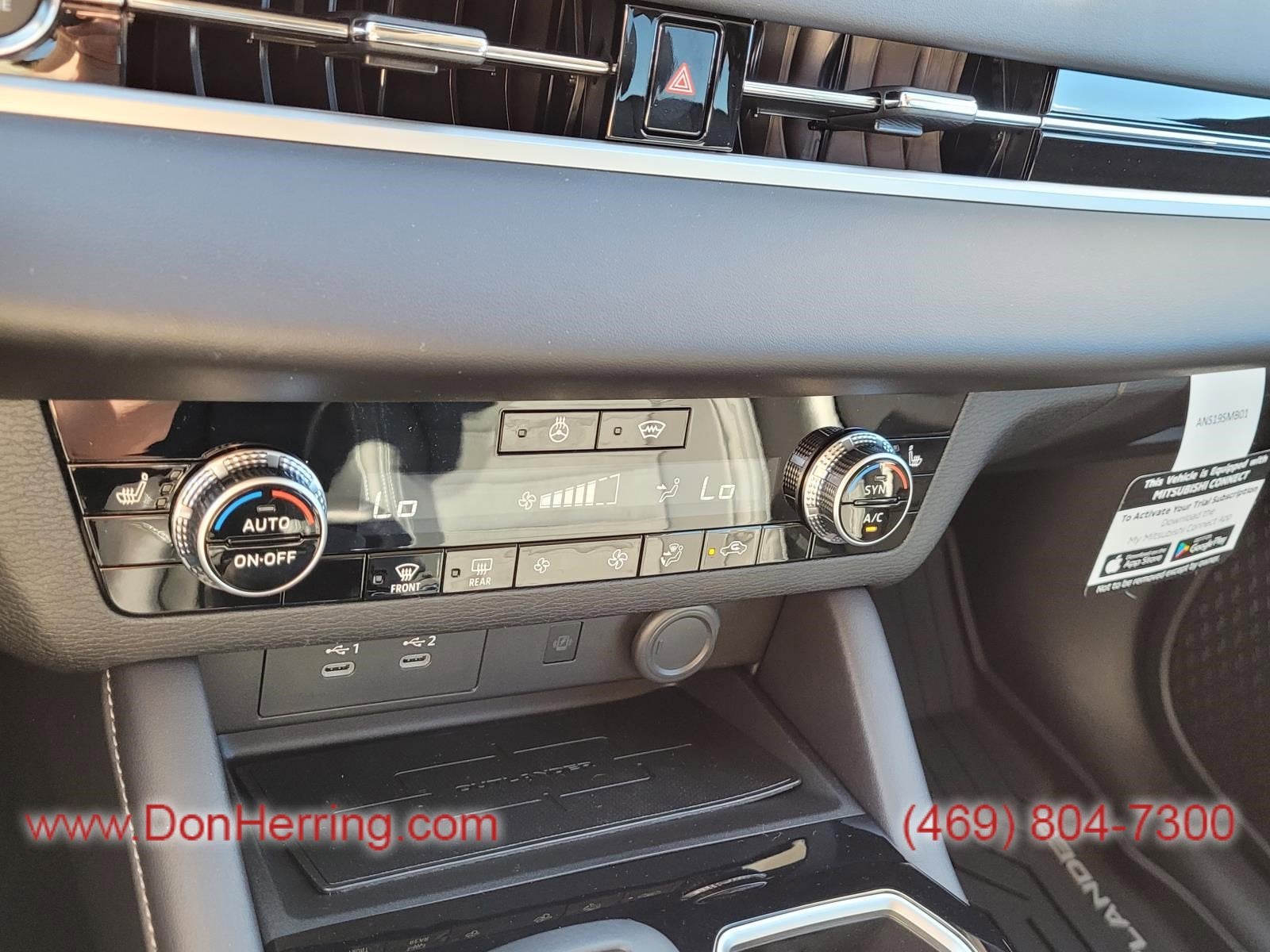 2026 Mitsubishi Outlander SE AWC