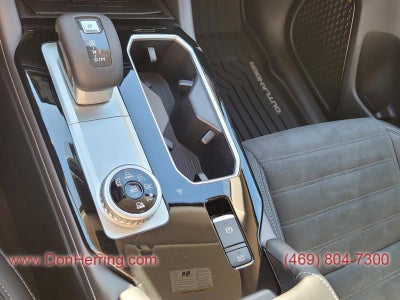 2026 Mitsubishi Outlander SE AWC