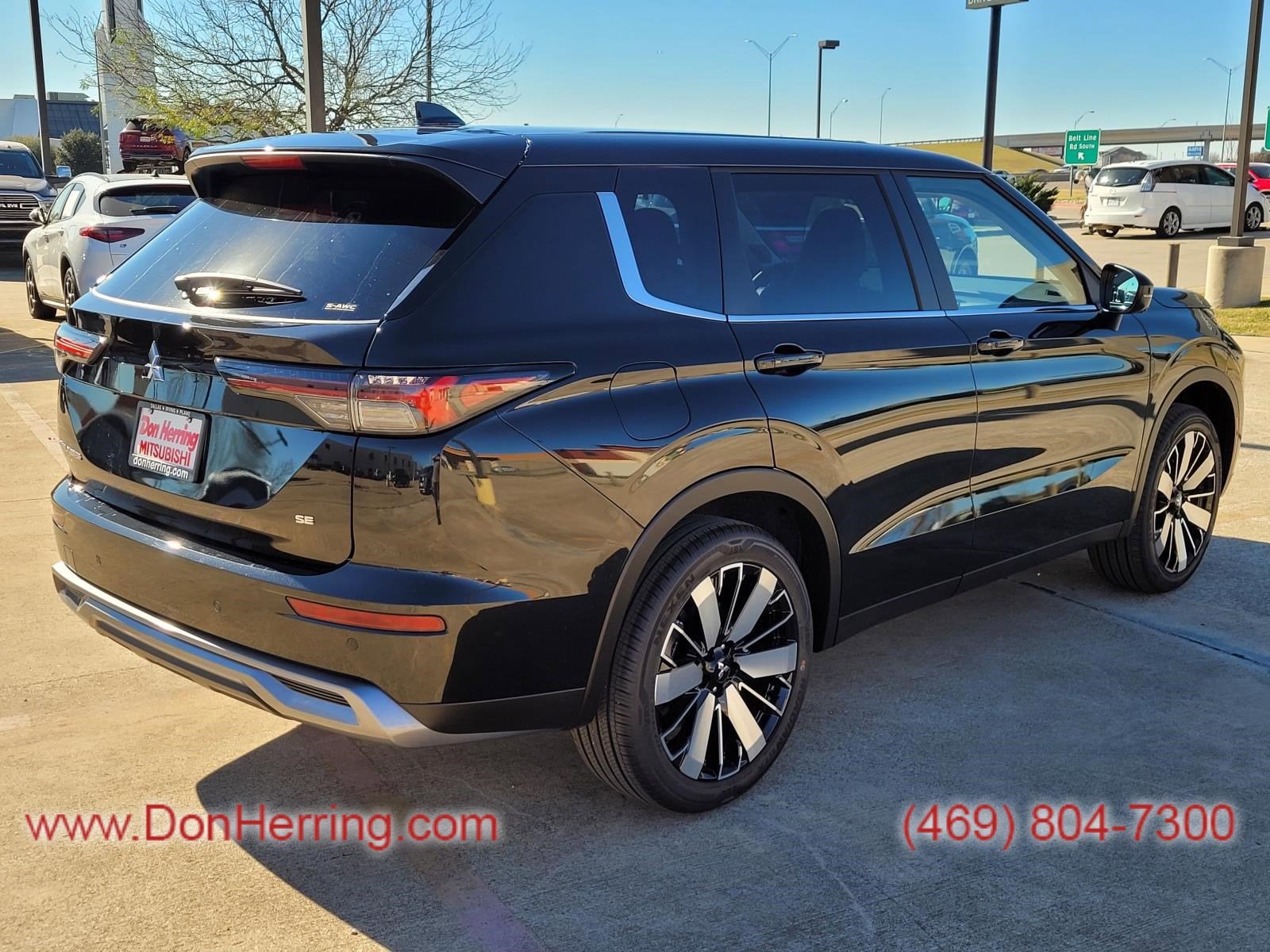 2026 Mitsubishi Outlander SE AWC