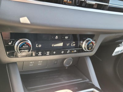 2026 Mitsubishi Outlander LE