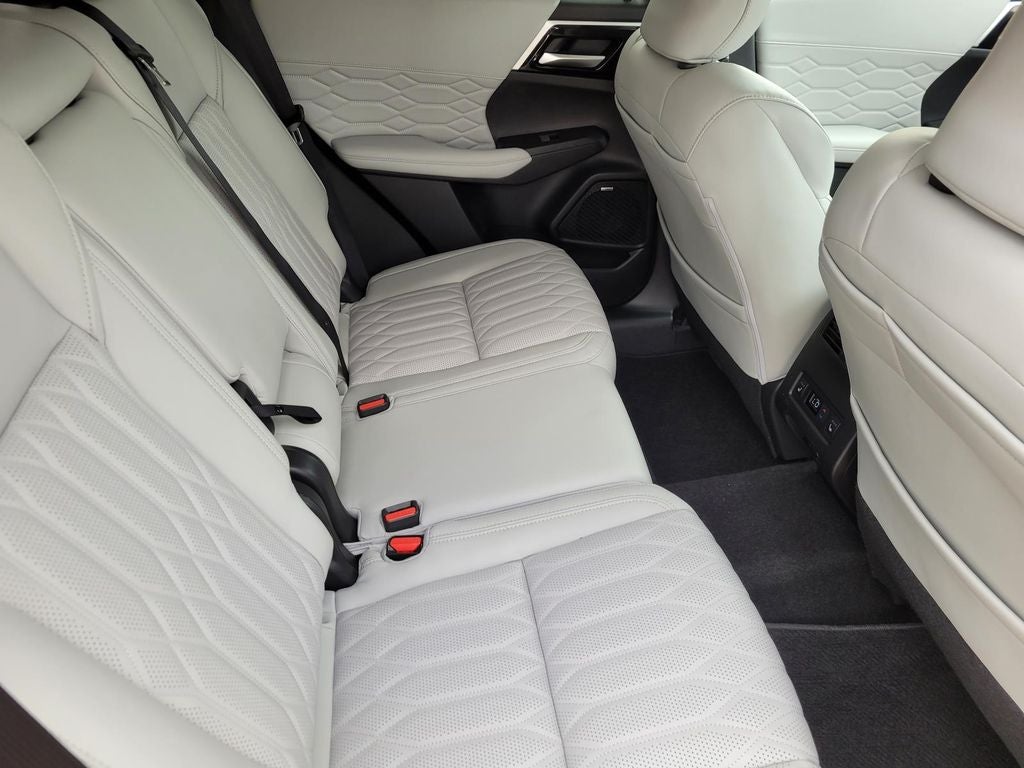 2026 Mitsubishi Outlander SEL